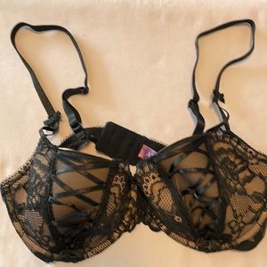Adore Me, beautiful bra for that special occasion, 36D, lace details